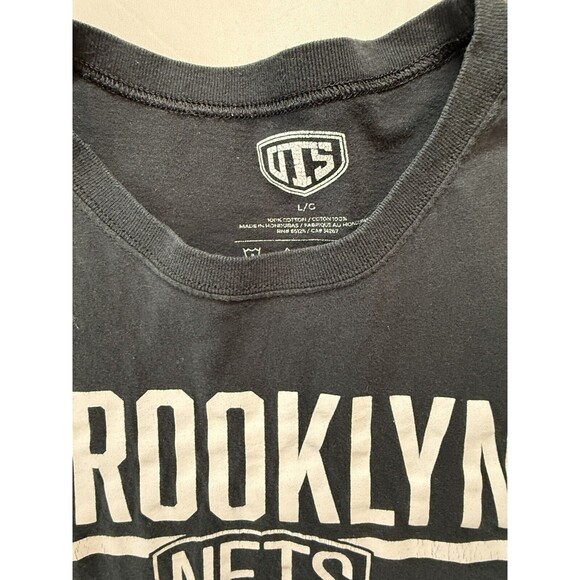 NBA Brooklyn Nets T-shirt Men's Large Basketball Distressed Logo Barclays East - Picture 2 of 6
